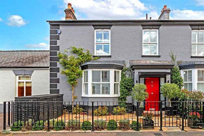 3 Bedroom Semi-Detached House For Sale In Grange Street, St Albans, AL3