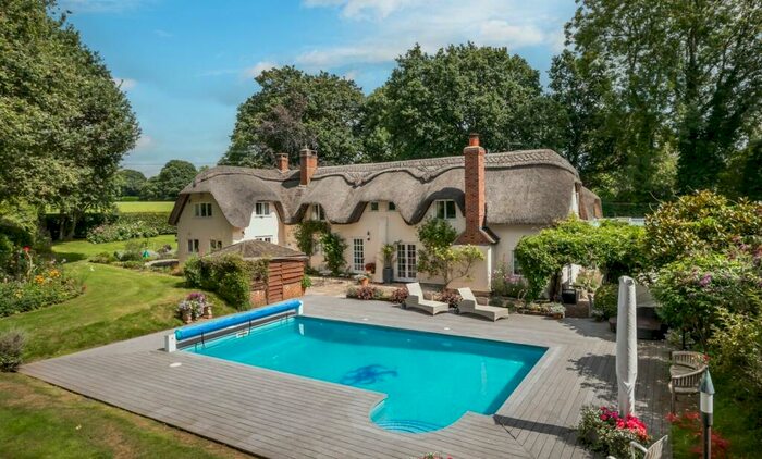 5 Bedroom Detached House For Sale In Gaunts Common, Wimborne, Dorset, BH21