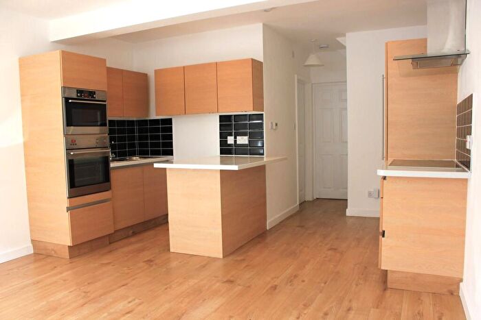 2 Bedroom Maisonette To Rent In St James Road, Brentwood, CM14