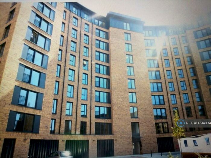 2 Bedroom Flat To Rent In Washington Apartments, Birmingham, B15