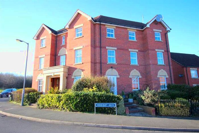 2 Bedroom Flat To Rent In Morecroft Drive, Warwick, CV34