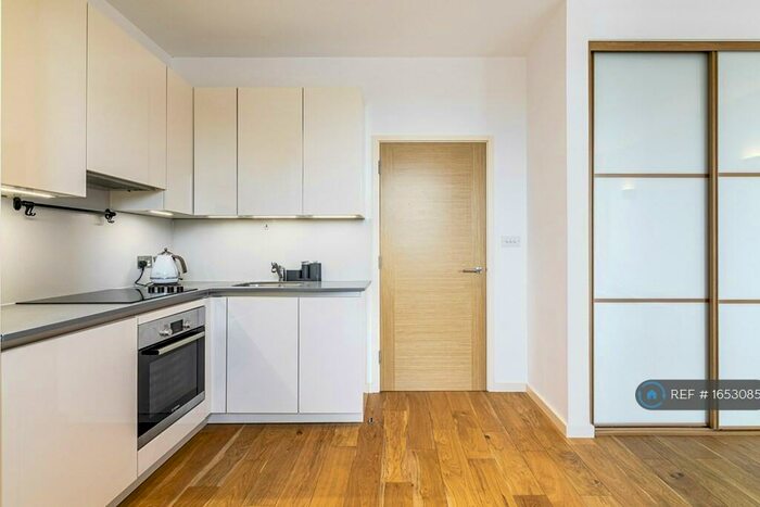 1 Bedroom Flat To Rent In Channelsea House, London, E15