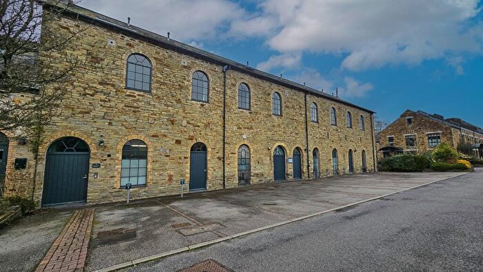 2 Bedroom Duplex For Sale In The Old Carriage Works, Brunel Quays, Lostwithiel, Cornwall, PL22