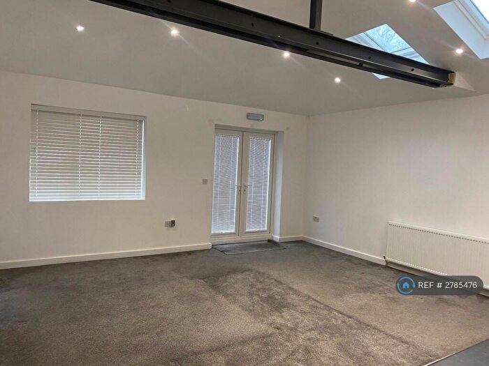 1 Bedroom Flat To Rent In Kenwardly Road, Willerby, Hull, HU10