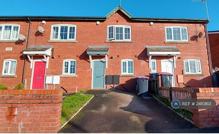 3 Bedroom Terraced House To Rent In Guy Fawkes Street, Salford, M5