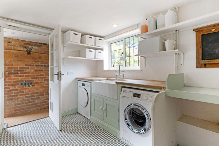5 Bedroom Semi-Detached House For Sale In Runwick Lane, Dippenhall, Farnham, GU10