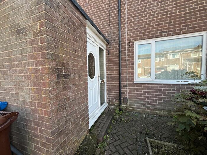 3 Bedroom Semi-Detached House To Rent In Hodder Way, Manchester, M45