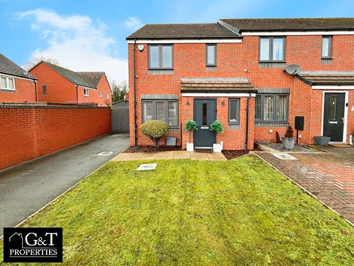 3 Bedroom End Terrace House For Sale In Daphne Pool Close, Netherton, Dudley, DY2