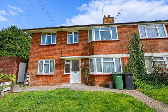 2 Bedroom Flat For Sale In Rock Lane, Hastings, TN35