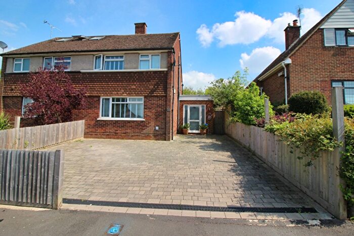 3 Bedroom Semi-Detached House To Rent In Annetts Hall, Borough Green, TN15