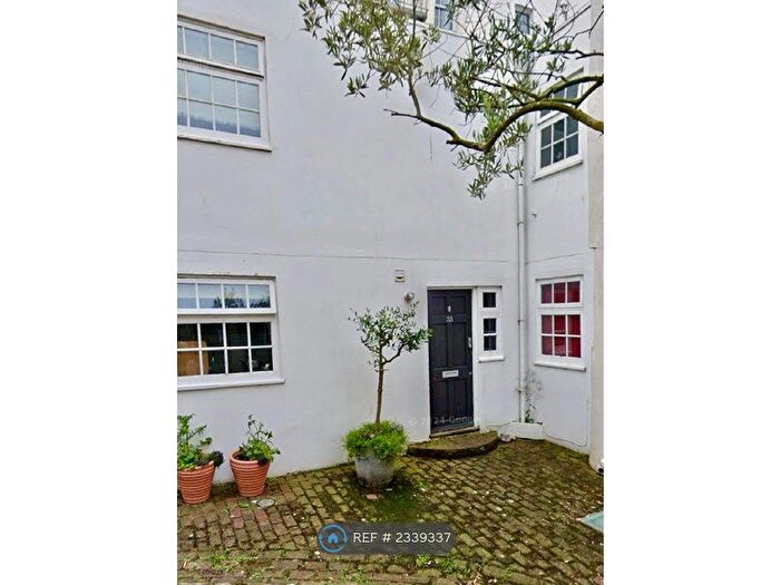 2 Bedroom Terraced House To Rent In Lower Market Street, Hove, BN3