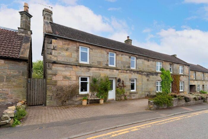 4 Bedroom Semi-Detached House For Sale In Main Street, Strathkinness, KY16