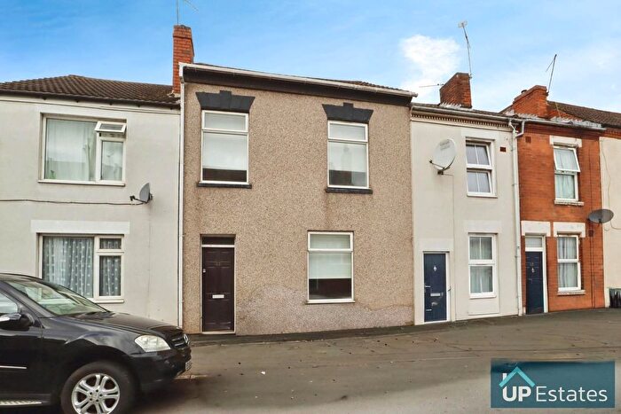 3 Bedroom Terraced House For Sale In Cromwell Street, Coventry, CV6