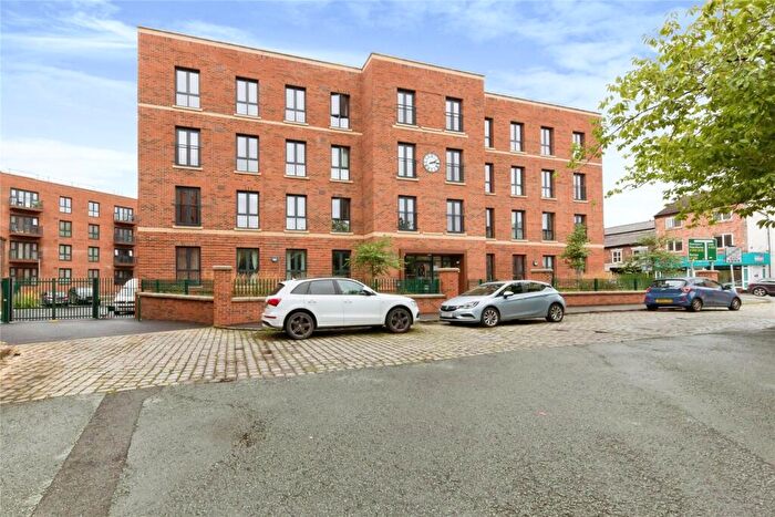 2 Bedroom Flat For Sale In Park Green, Macclesfield, Cheshire, SK11