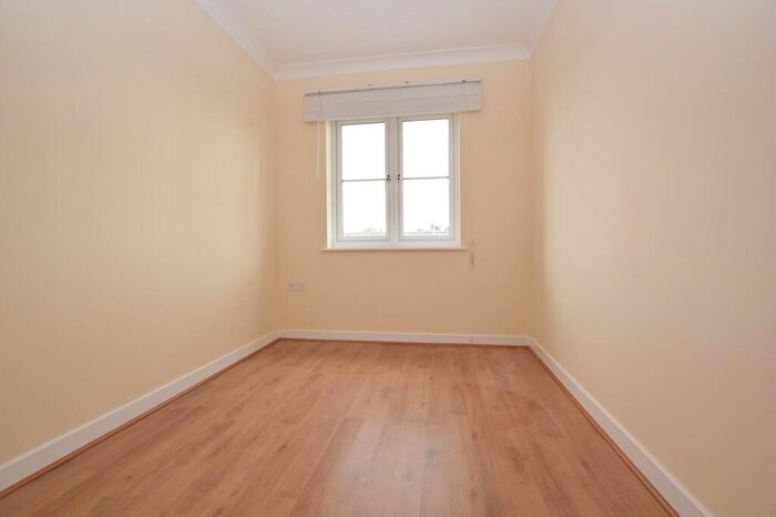 2 Bedroom Apartment To Rent In Provan Court, Ipswich, IP3