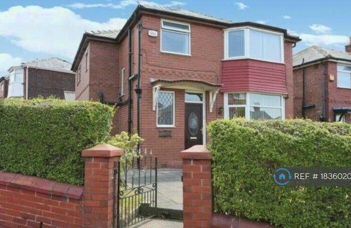 3 Bedroom Detached House To Rent In Barton Road, Swinton, Manchester, M27