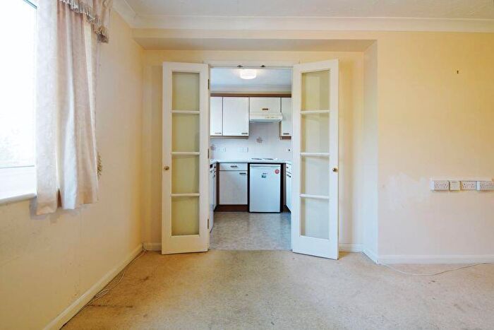 1 Bedroom Apartment For Sale In Alexandra Court, Hove, BN3