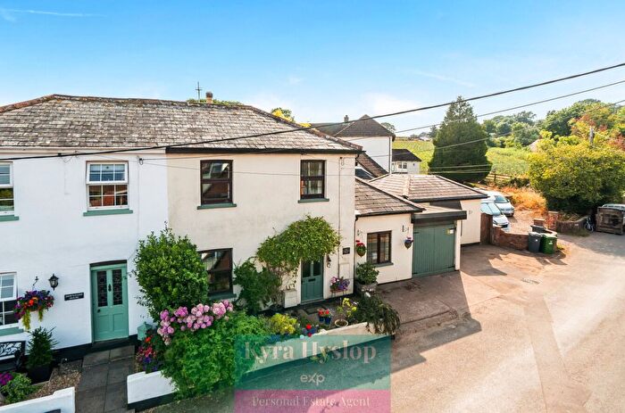 4 Bedroom Semi-Detached House For Sale In Woodbury Salterton, Exeter, EX5