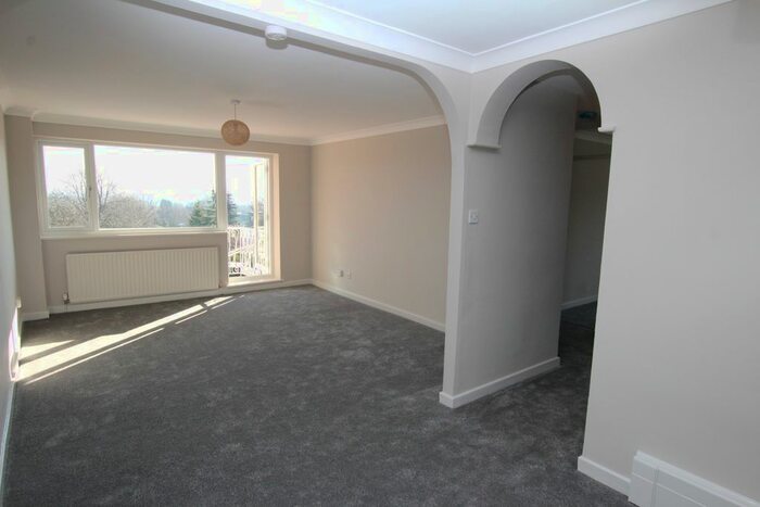 2 Bedroom Flat To Rent In Cedar Lodge, Tunnel Road, The Park, NG7