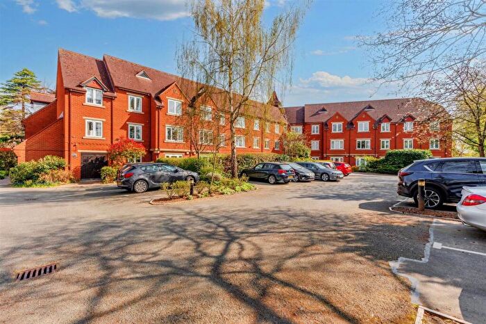2 Bedroom Flat For Sale In Alcester Road, Scholars Court Alcester Road, CV37