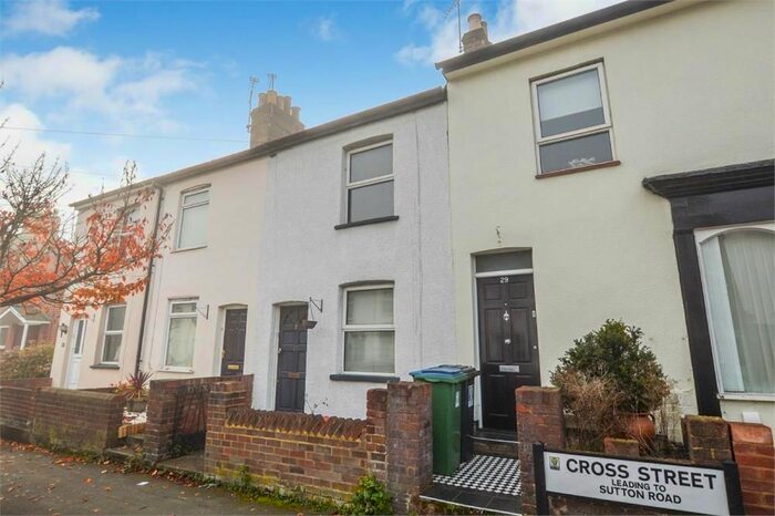 2 Bedroom Property To Rent In Cross Street, Watford, WD17