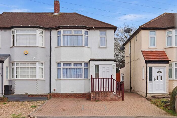 2 Bedroom Semi Detached House To Rent In Cheriton Avenue, IG5