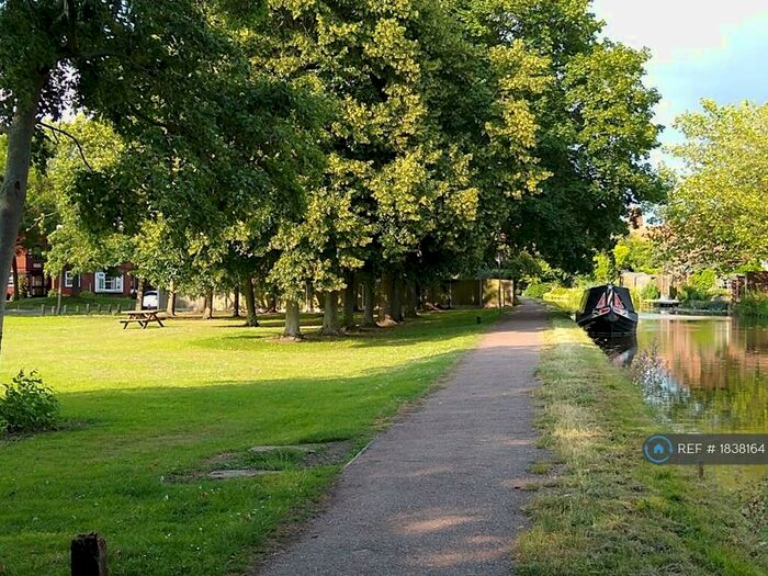 2 Bedroom Flat To Rent In The Backwater, Retford, DN22