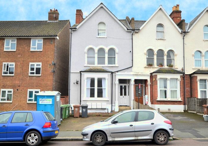 Studio To Rent In Champion Road, London, SE26