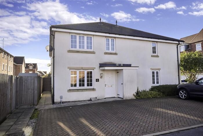 2 Bedroom Terraced House For Sale In Waters Edge, Kings Sconce Avenue, Newark, NG24