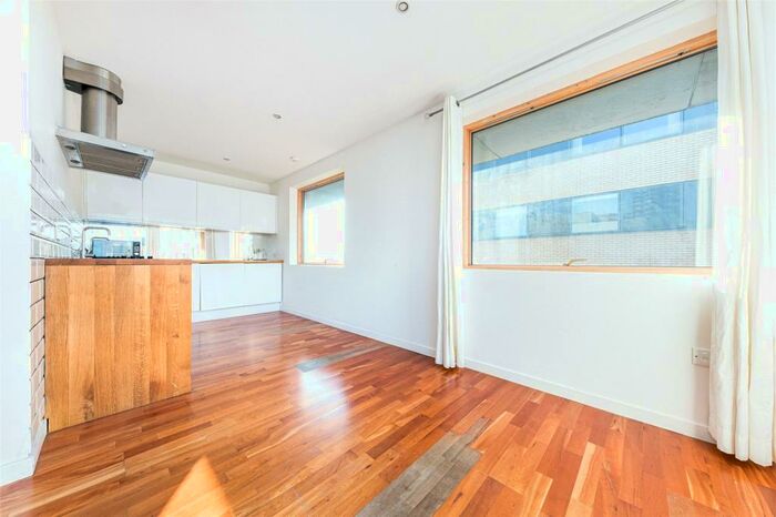 1 Bedroom Flat To Rent In Gainsborough Studios South, Poole Street, London, N1