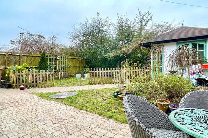 2 Bedroom Barn Conversion For Sale In High Wych, Hertfordshire, Sawbridgeworth, CM21