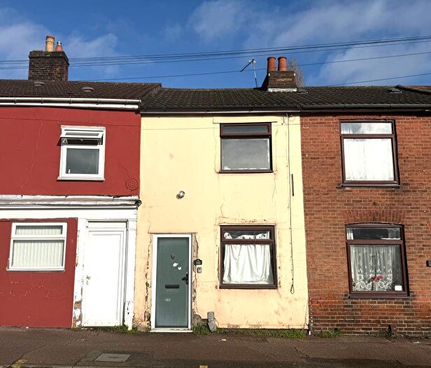 2 Bedroom Terraced House For Sale In Magdalen Street, Colchester, CO1