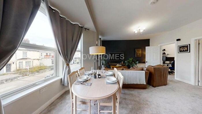 1 Bedroom Flat To Rent In Devonport Road, Plymouth, PL3