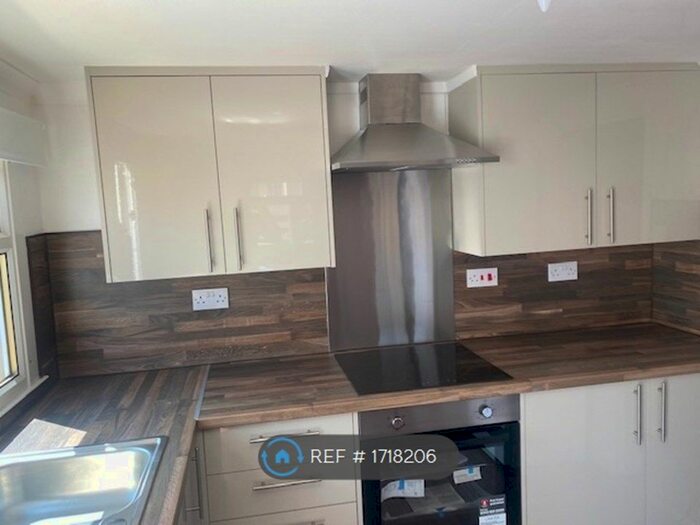 1 Bedroom Mobile/park Home To Rent In Lomond Walk, Straiton, Loanhead, EH20