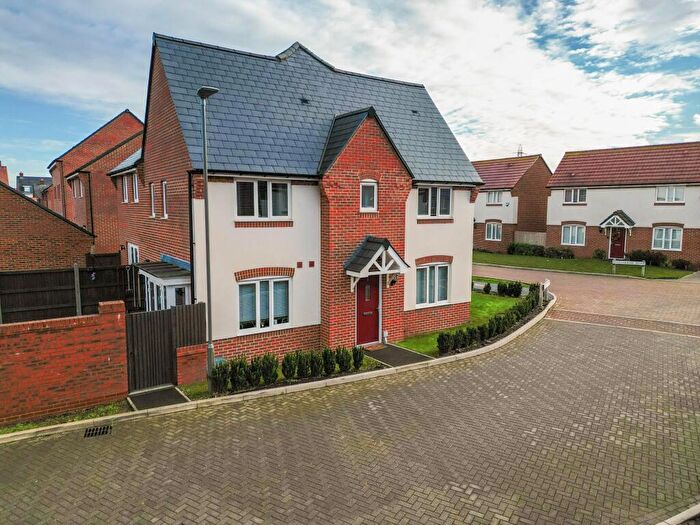 3 Bedroom Semi Detached House For Sale In Seymour Street, Broughton, HP22