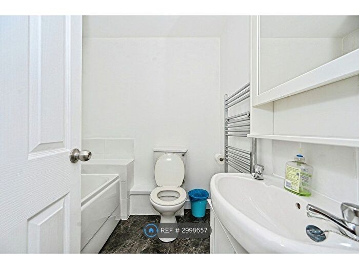 2 Bedroom Terraced House To Rent In Westwood Lane, Wigan, WN3