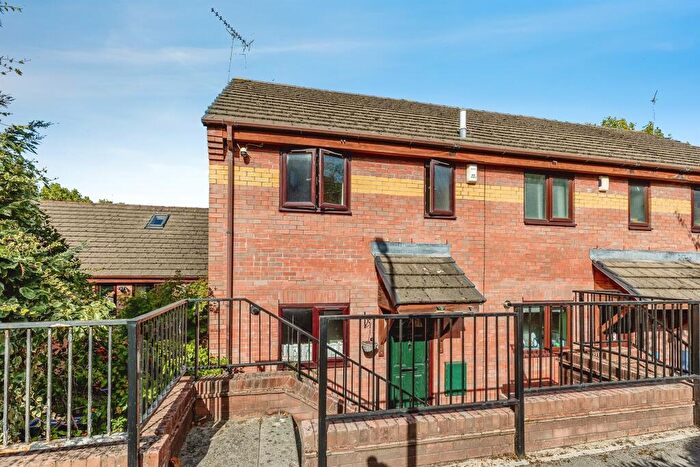 3 Bedroom End Of Terrace House For Sale In Highgrove Street, Bristol, BS4