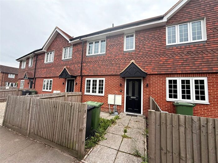 3 Bedroom Terraced House For Sale In Bishop Close, High Haden, TN26