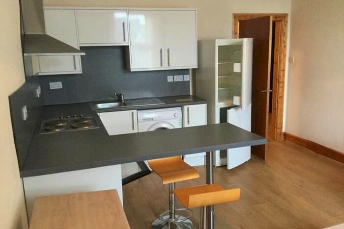 2 Bedroom Flat To Rent In Bell Street, Dundee, DD1