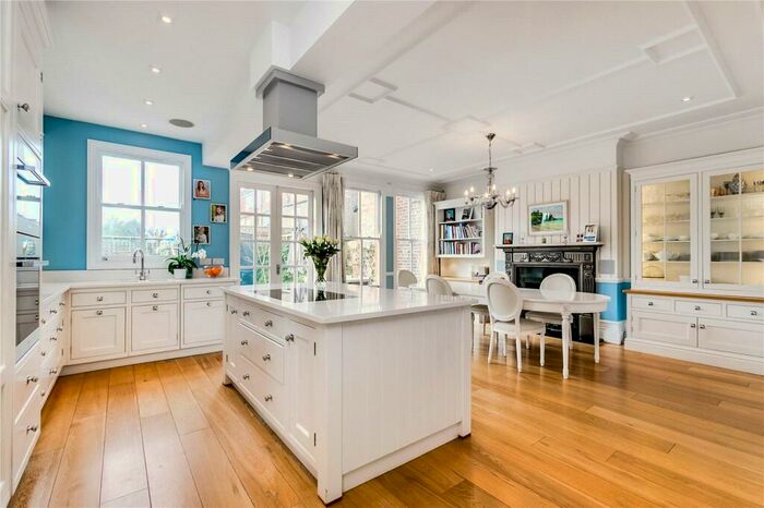 7 Bedroom Semi-Detached House To Rent In Kitson Road, London, SW13