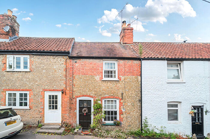 2 Bedroom Terraced House For Sale In Bread Street, Warminster, BA12