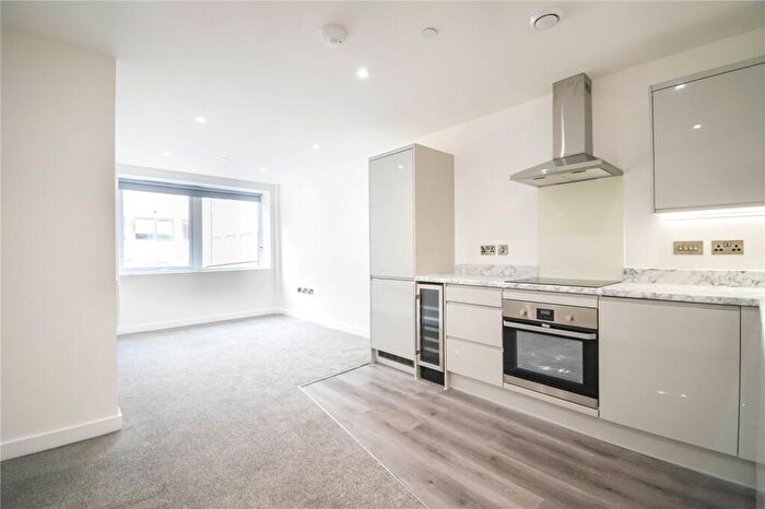 1 Bedroom Apartment To Rent In Strawberry Hill, Newbury, Berkshire, RG14