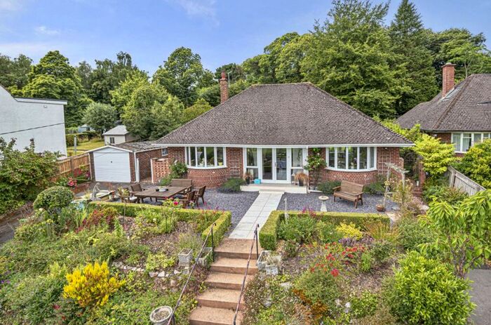 4 Bedroom Bungalow For Sale In Colaton Raleigh, Sidmouth, Devon, EX10