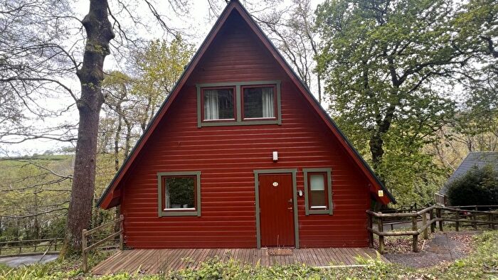 3 Bedroom Mobile/park Home For Sale In Finlake Holiday Park, Chudleigh, TQ13
