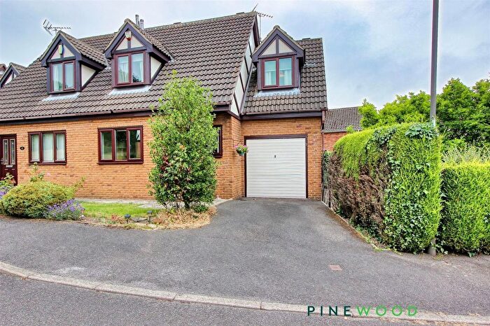 3 Bedroom Semi Detached House For Sale In Linden Court, Clay Cross, S45