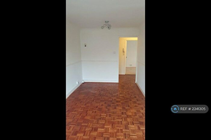 2 Bedroom Flat To Rent In Epsom Road, South Croydon, CR0
