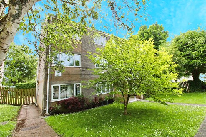 2 Bedroom Flat To Rent In Wentloog Close, CF3
