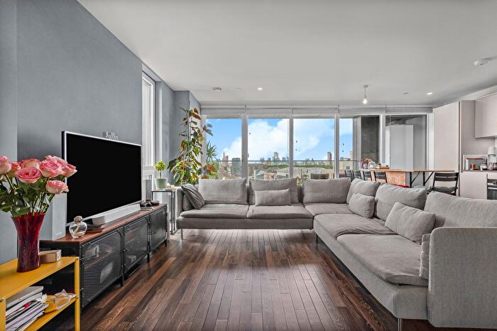 2 Bedroom Property To Rent In Cobalt Tower, Moulding Lane, SE14
