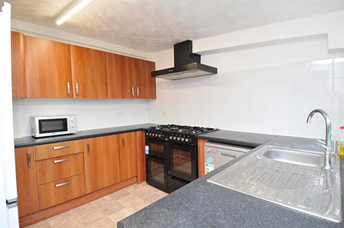 6 Bedroom House To Rent In Bedford Park, Plymouth, PL4