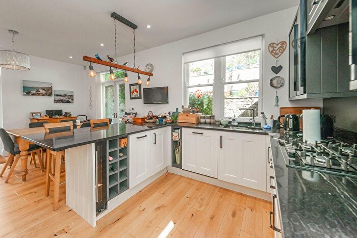 4 Bedroom Detached House For Sale In Osborne Road, Nether Edge, S11